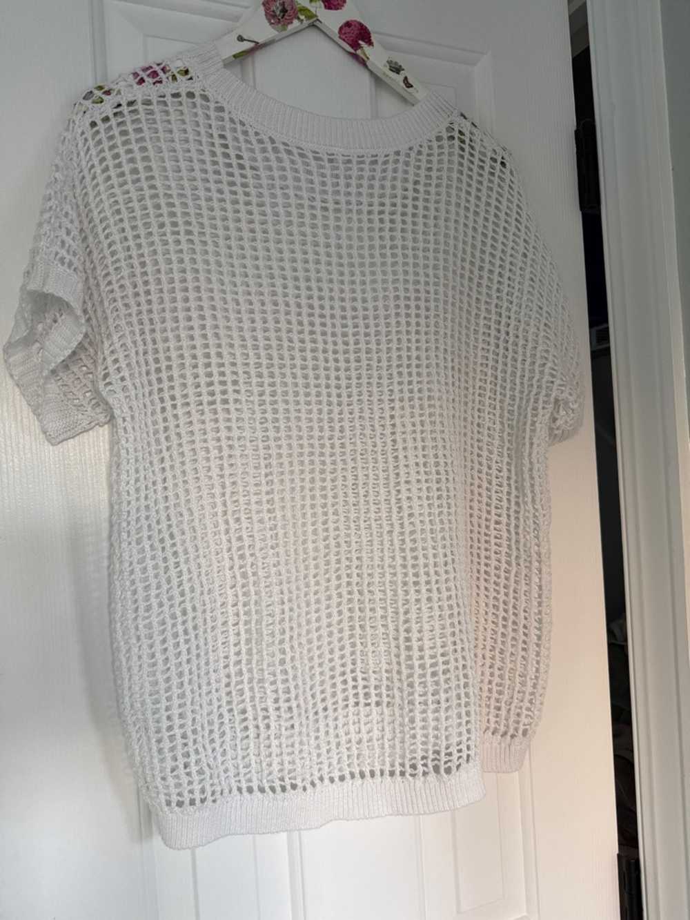White Open-Knit Short Sleeve Sweater - Picture 5 of 6